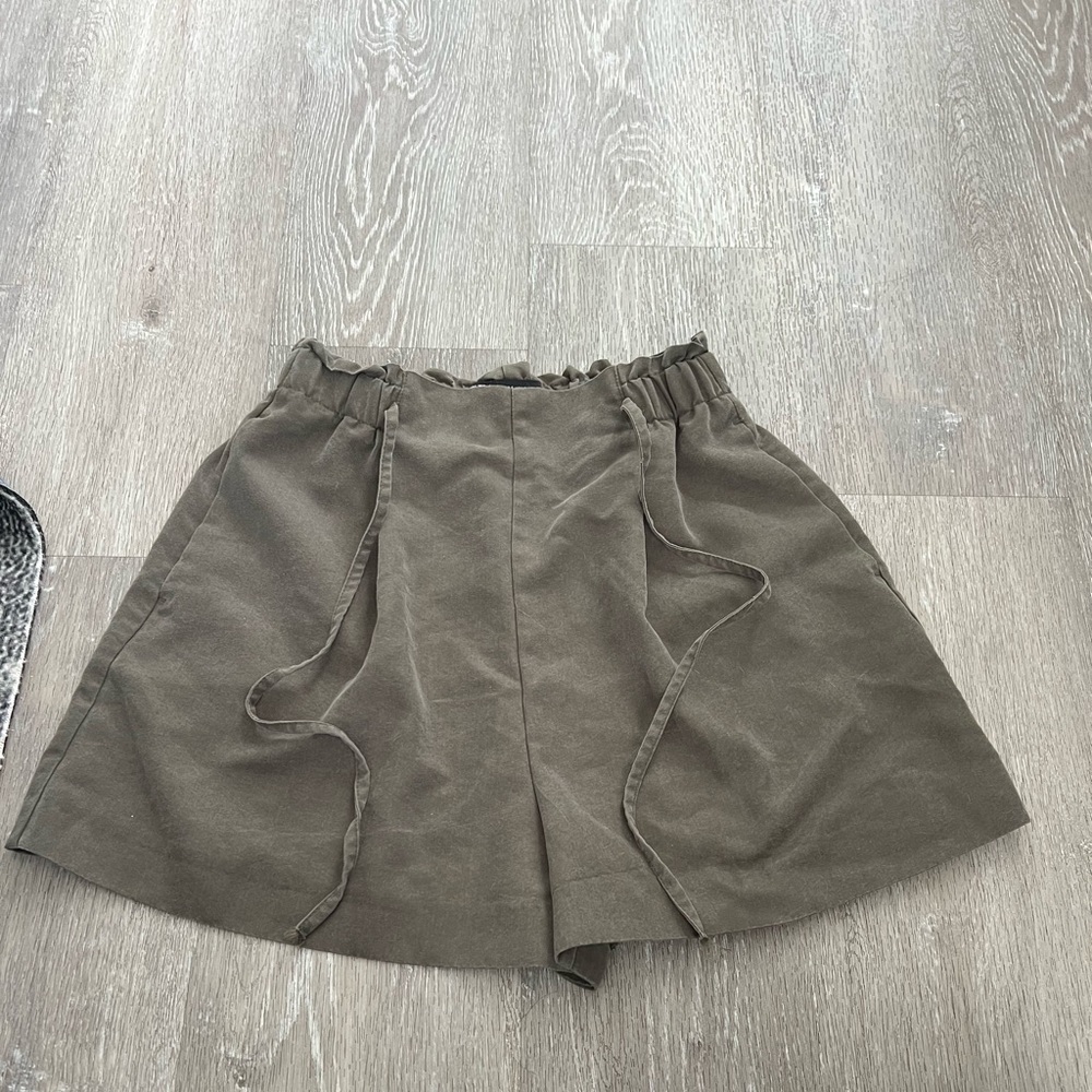 Zara Dark Green high waisted Shorts